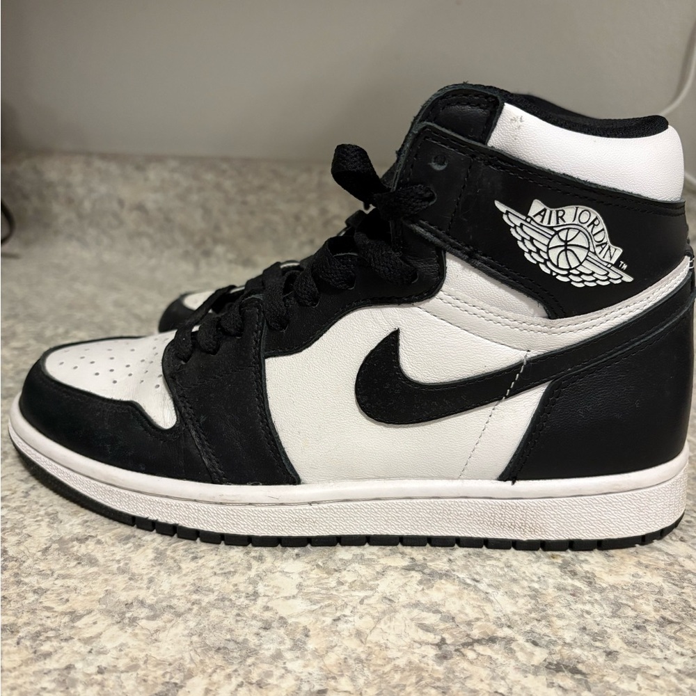 Jordan Women's Black and White High-Top Sneakers - Picture 2 of 6